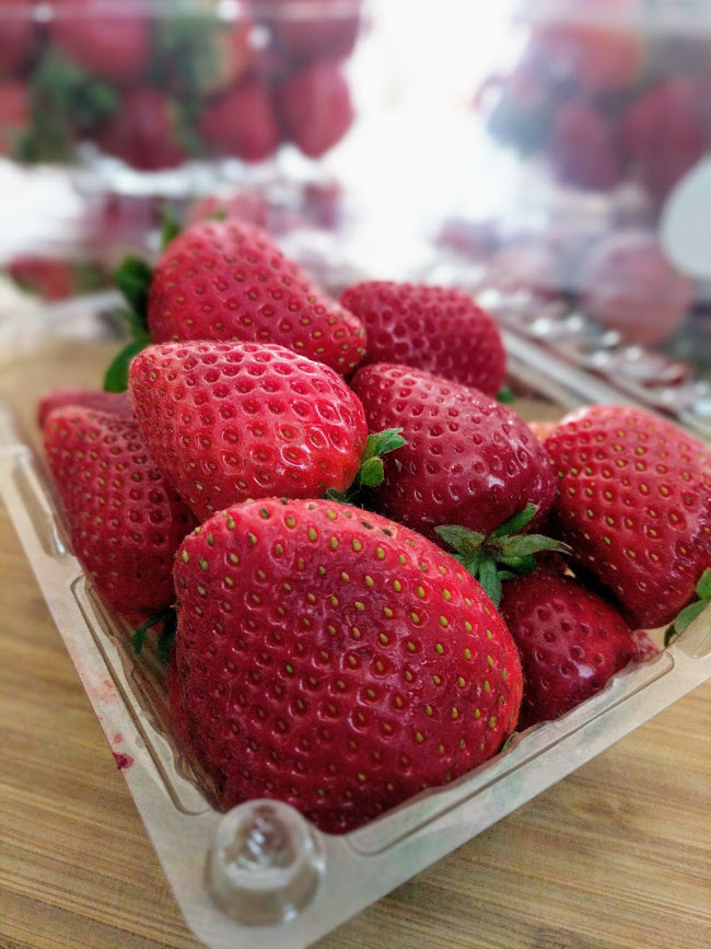 strawberry red fruit superfruit